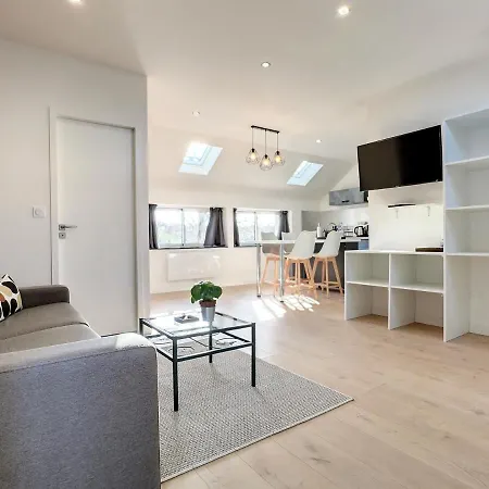 L'hermitiere, Cadre Verdoyant-fonctionnel-grand Confort-parking Wifi Gratuit Apartment