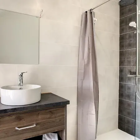 Apartment L'hermitiere, Cadre Verdoyant-fonctionnel-grand Confort-parking Wifi Gratuit