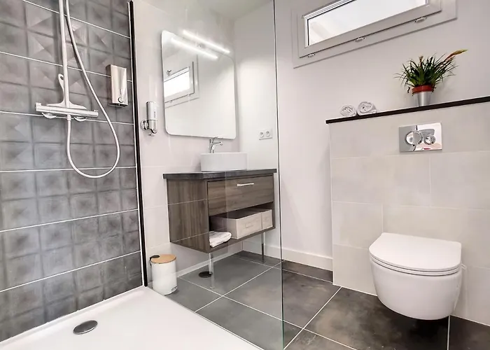 L'hermitiere, Cadre Verdoyant-fonctionnel-grand Confort-parking Wifi Gratuit